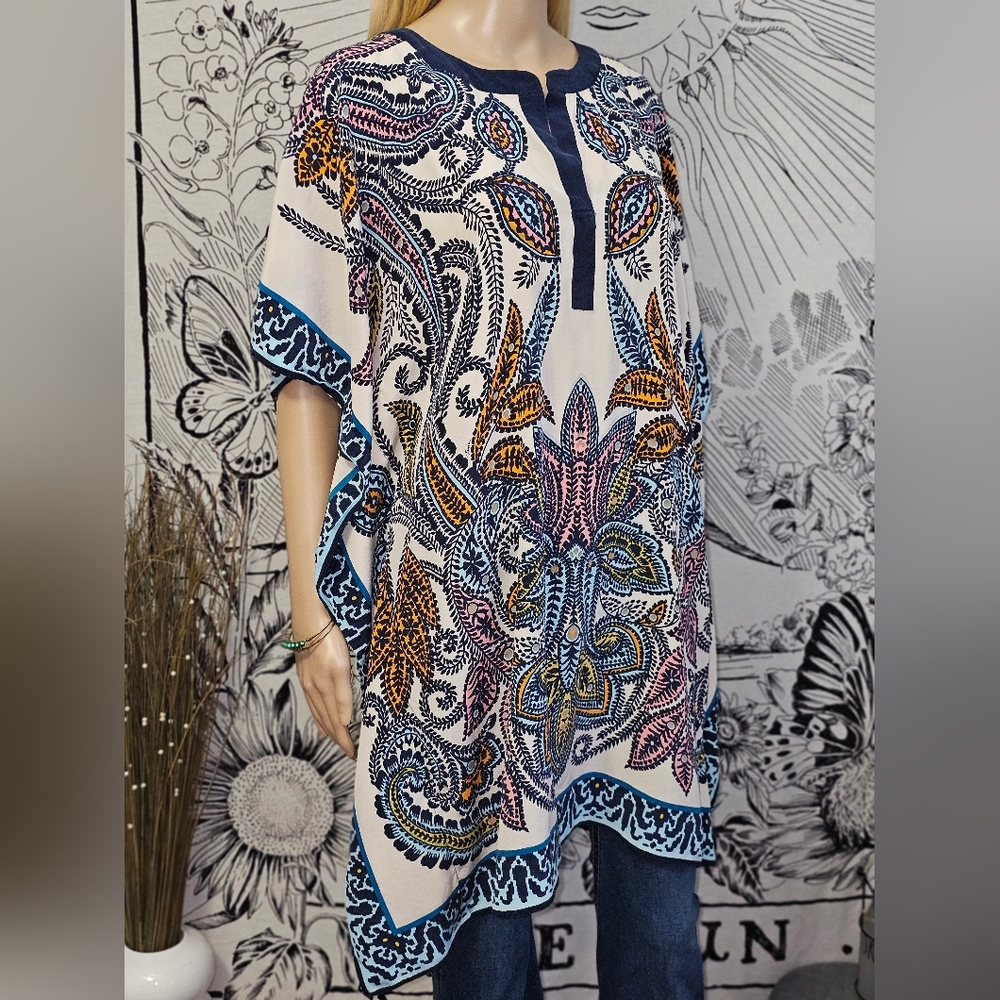 Like New M/L 100% Silk Theodora Paisley Caftan Dress